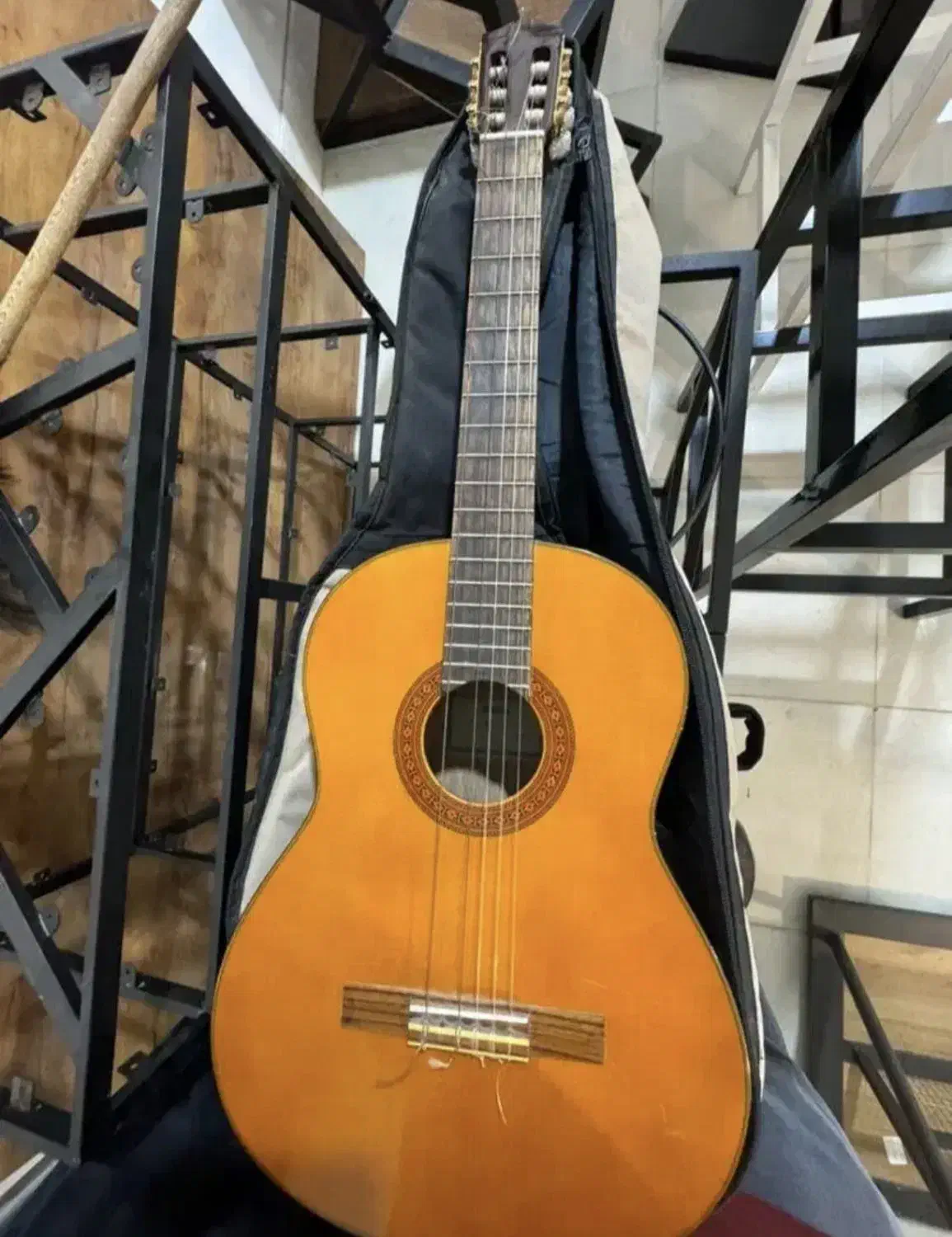 گیتار یاماهاc70اصل اندونزی|گیتار، بیس، امپلیفایر|یزد, |دیوار