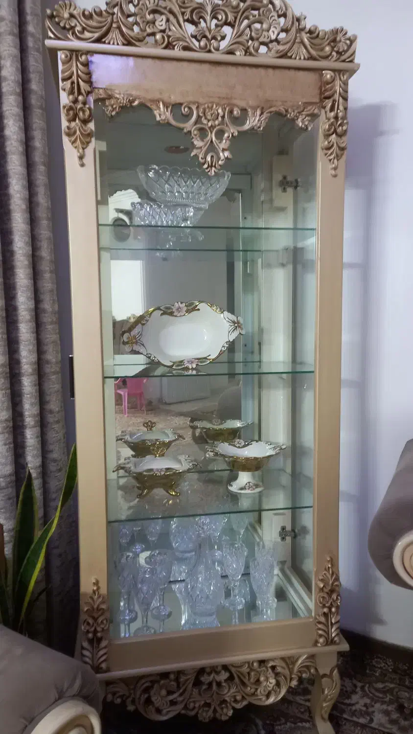 بوفه ۴طبقه در حد نو|بوفه، ویترین، کنسول|قائمشهر, |دیوار