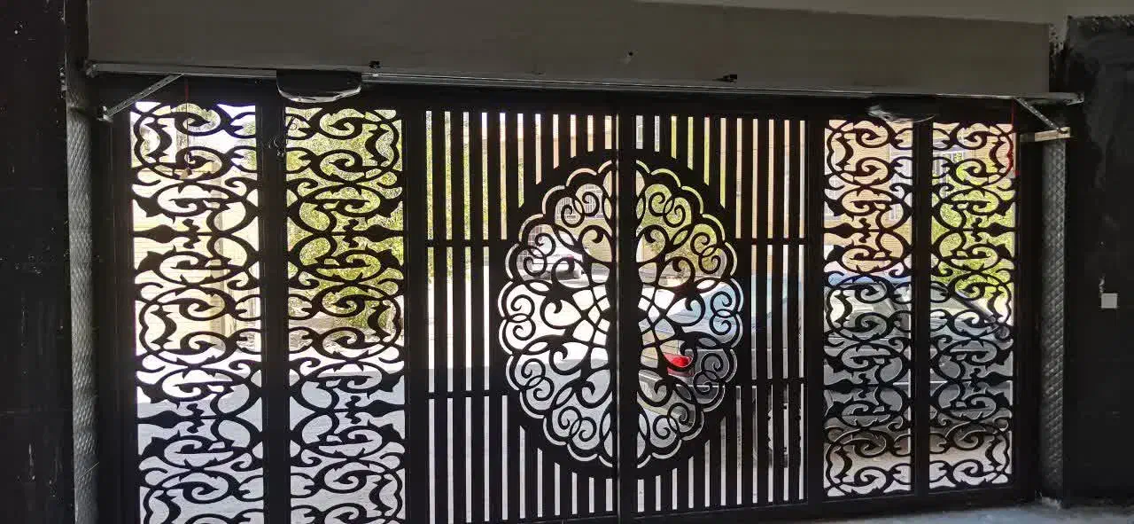 تعمیر شیشه سکوریت|خدمات پیشه و مهارت|یزد, |دیوار