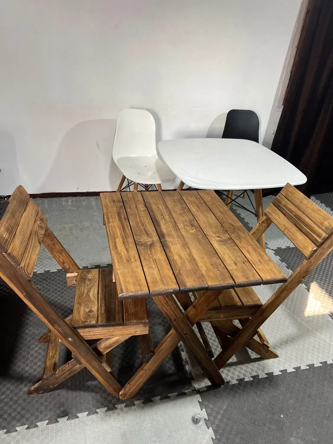 میز چوبی تاشو|میز و صندلی غذاخوری|لاهیجان, لیل|دیوار