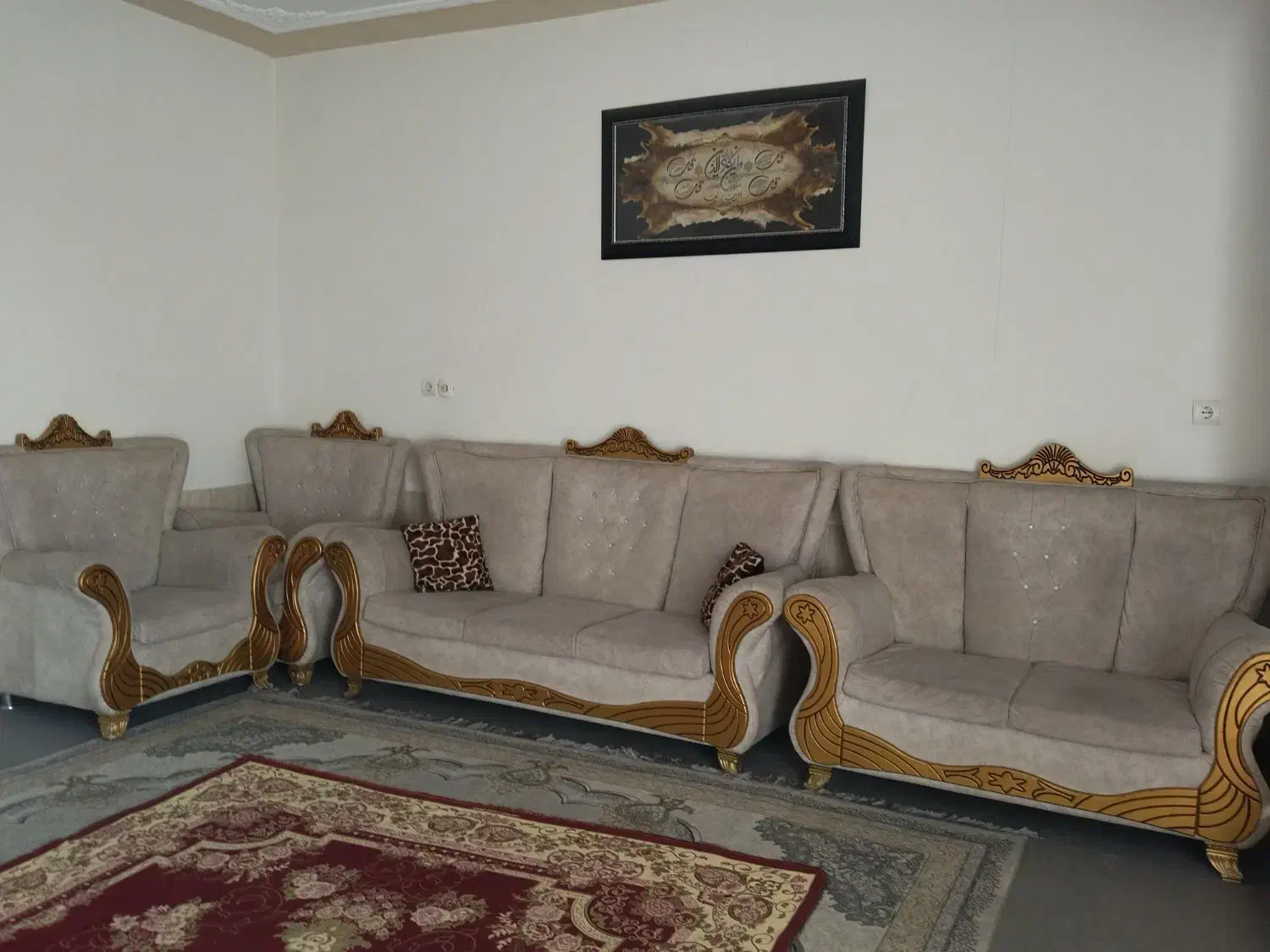 مبل|مبلمان خانگی و میز عسلی|سبزوار, قصبه شرقی|دیوار