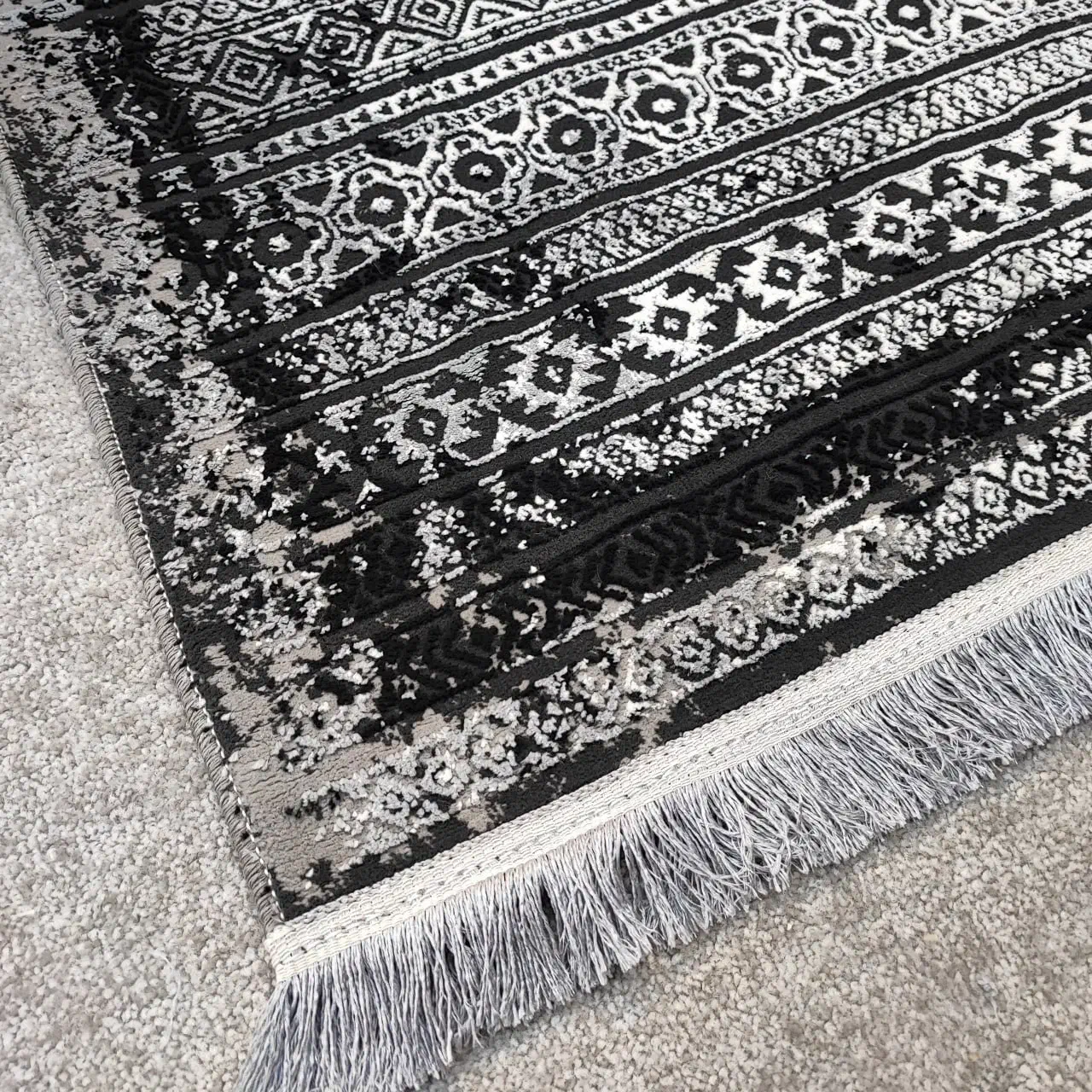 فرش ماشینی ۱/۵و۴و۶و۹و۱۲ متری (ارسال فوری از انبار)|فرش|تهران, بازار|دیوار