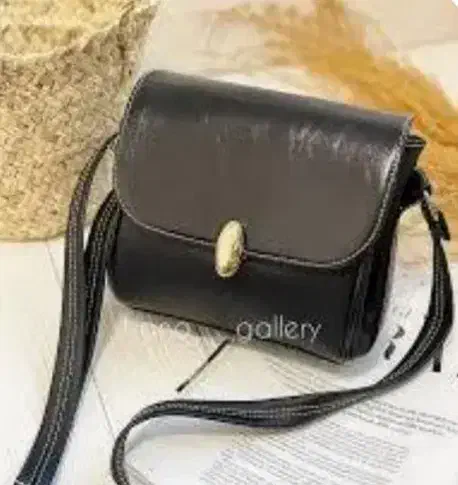 کیف زنانه مشکی با کارت ملی بنام توران نظری|اشیا|فردیس, قریشی|دیوار