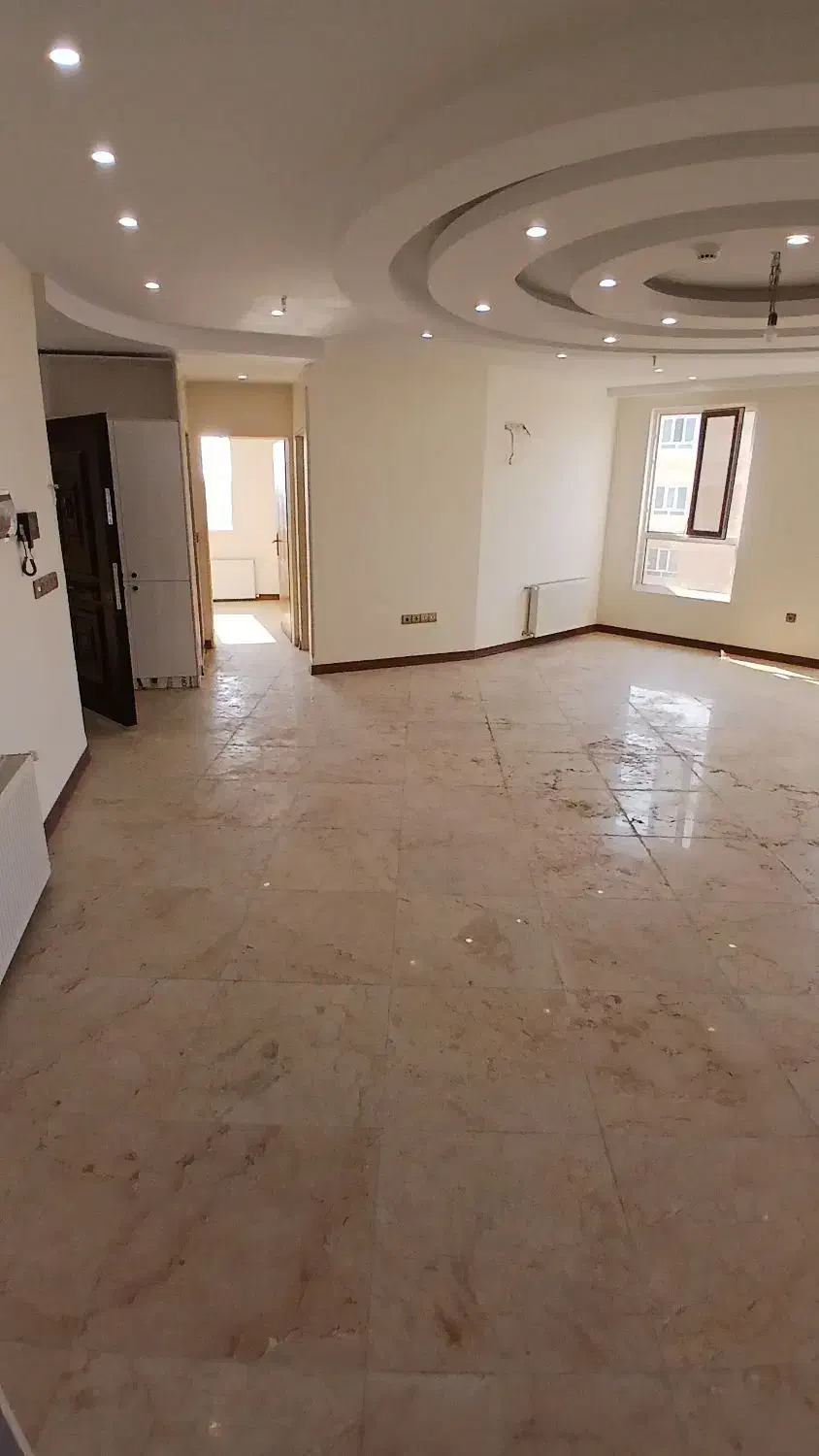 رهن و اجاره ۱۳۰ نوساز سه خواب فول