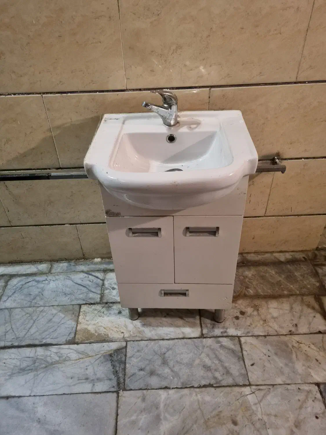 روشویی|لوازم سرویس بهداشتی|کرج, آق تپه|دیوار