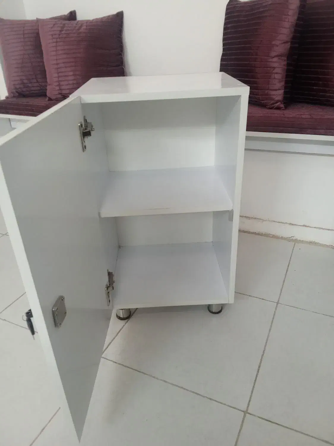 کمد قفل دار ـ کمد قفل دار  با در مخفی|جاکفشی، کمد، دراور|مشهد, نیروی هوایی|دیوار