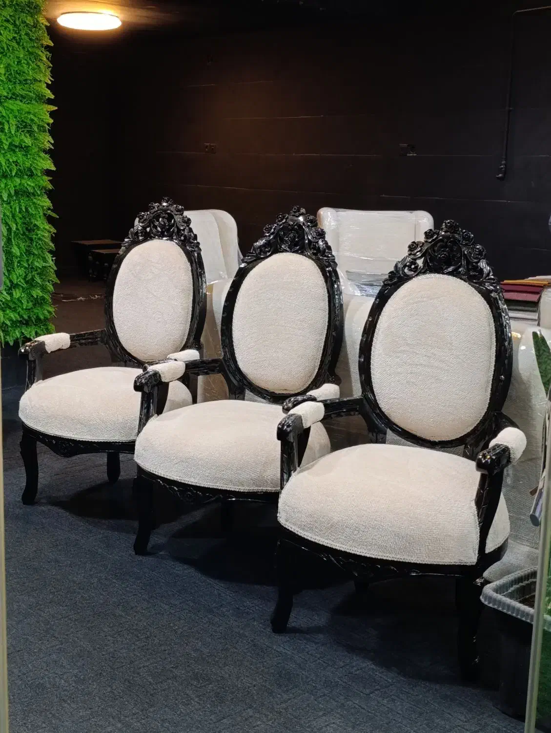 مبل سلطنتی ۹ نفره|مبلمان خانگی و میز عسلی|مرودشت, مختارآباد|دیوار