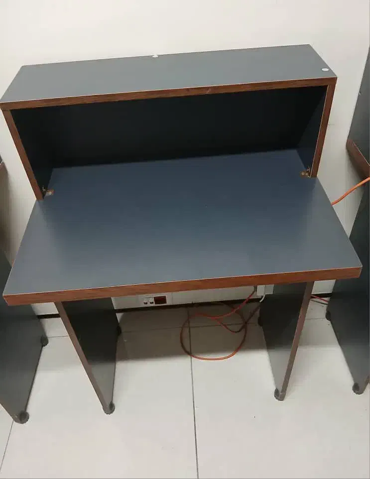 فروش تعدادی میز اپراتوری|مبلمان اداری|تهران, سهروردی|دیوار