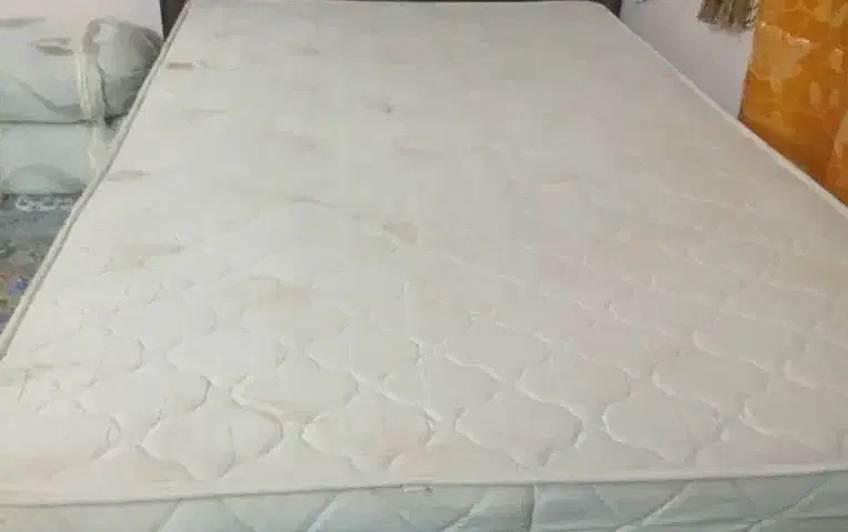 تخت با تشک|تشک تختخواب|کنارک, |دیوار