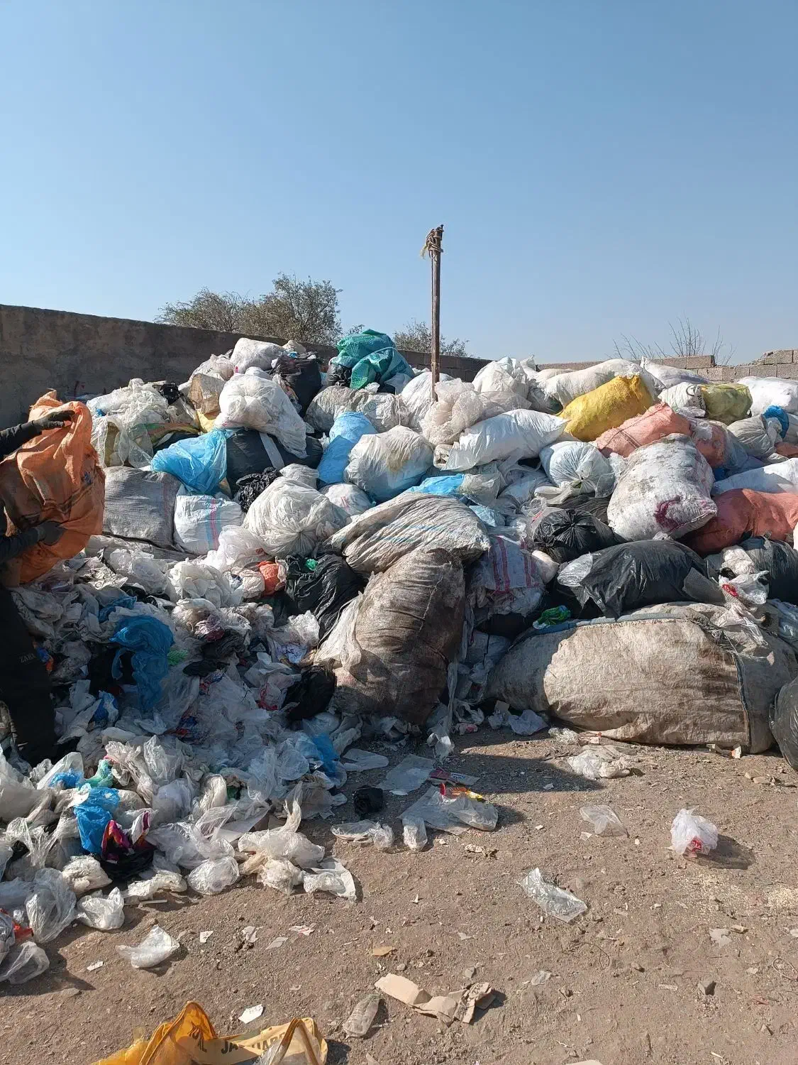 جذب نیرو جهت تفکیک پلاستیک|استخدام صنعتی، فنی، مهندسی|میانه, |دیوار