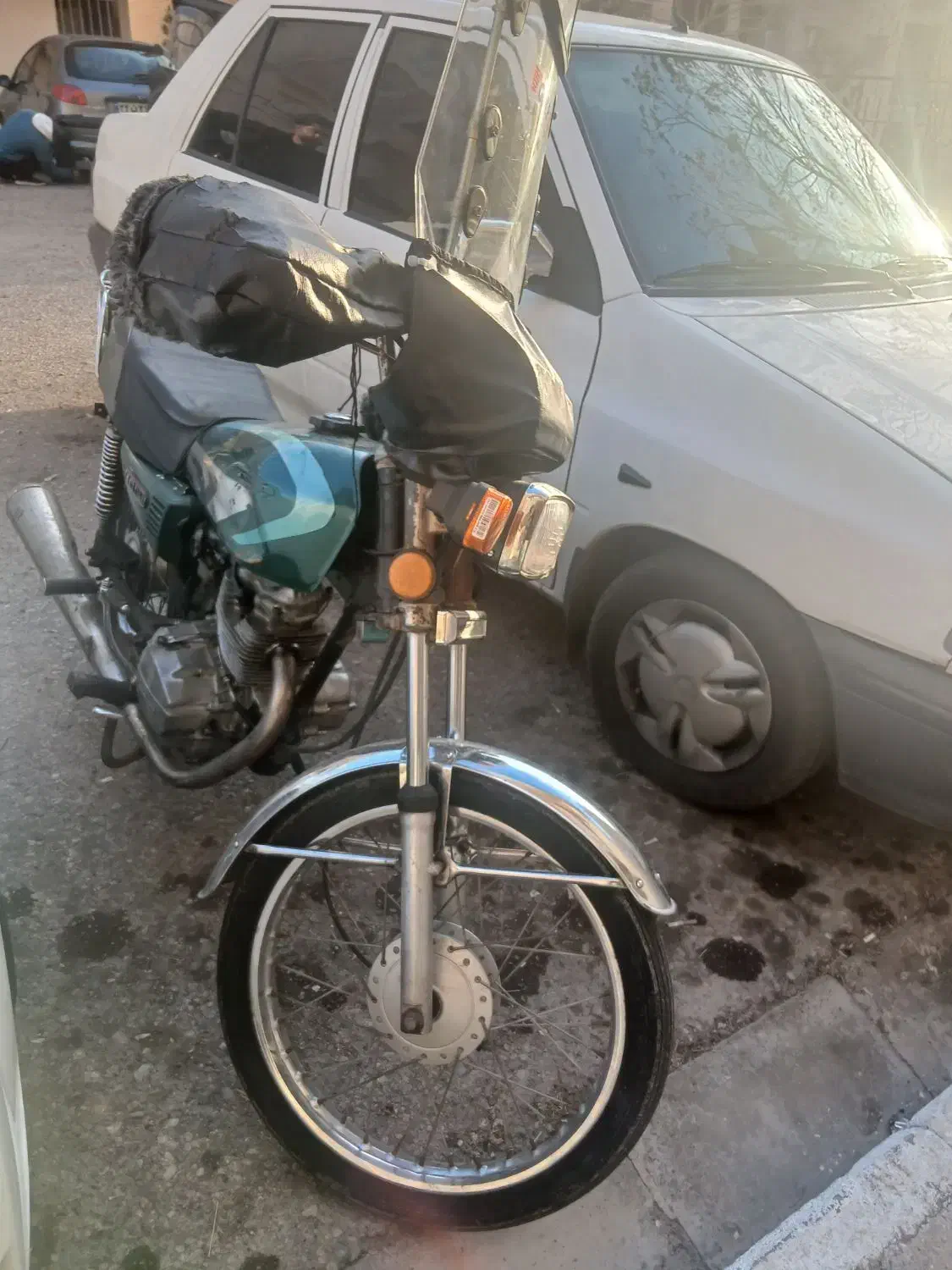 هوندا 125|موتورسیکلت|پرند, فاز ۴|دیوار