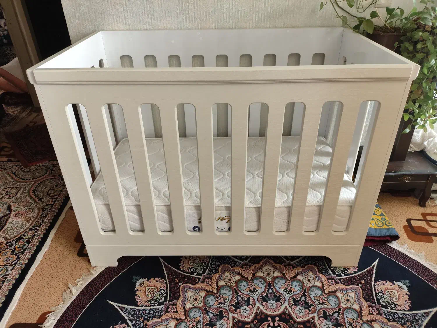 تخت|تخت و سرویس خواب|اراک, |دیوار