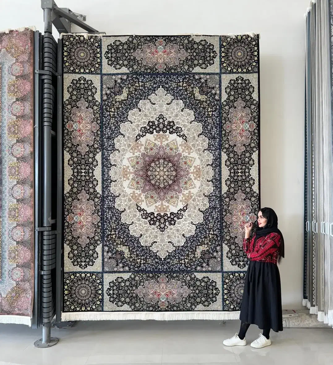 یک فرش خوشکل دکور خونتو میترکونه ۱۲۰۰شانه جدید|فرش|بوشهر, |دیوار