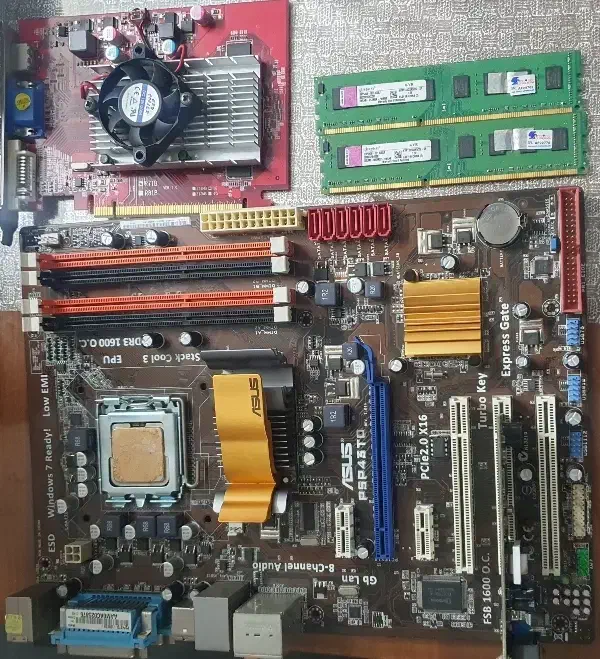 مادر بورد ASUS|قطعات و لوازم جانبی رایانه|ری, دولتآباد|دیوار