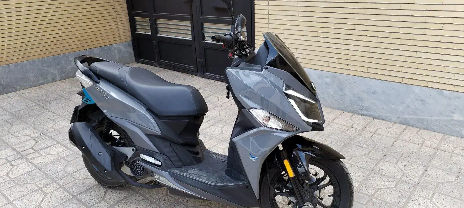 گلکسی j200 مدل 1404رنگ ناردو|موتورسیکلت|اصفهان, باغ زرشک|دیوار