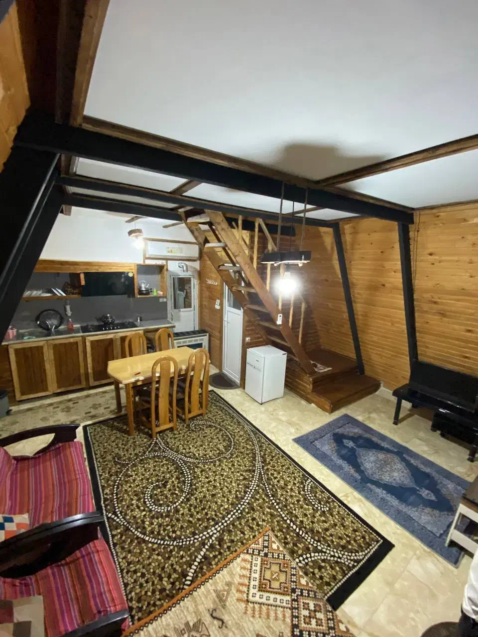 اجاره ویلا اجاره سوئیت سوئیسی|اجارهٔ کوتاهمدت ویلا و باغ|رشت, فرودگاه سردار جنگل رشت|دیوار