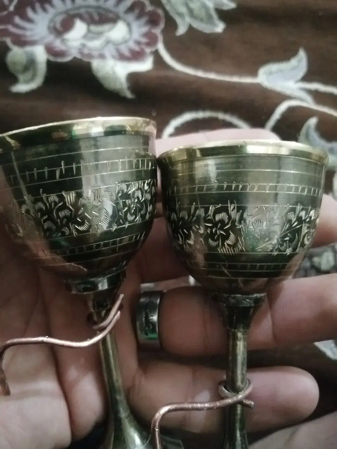 ۲تاجاابی برنجی|کلکسیون اشیاء عتیقه|ری, شهادت|دیوار