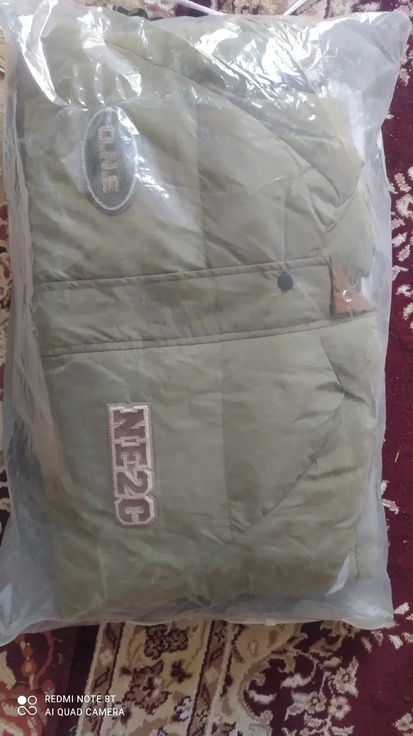 کاپشن|لباس|خورموج, |دیوار