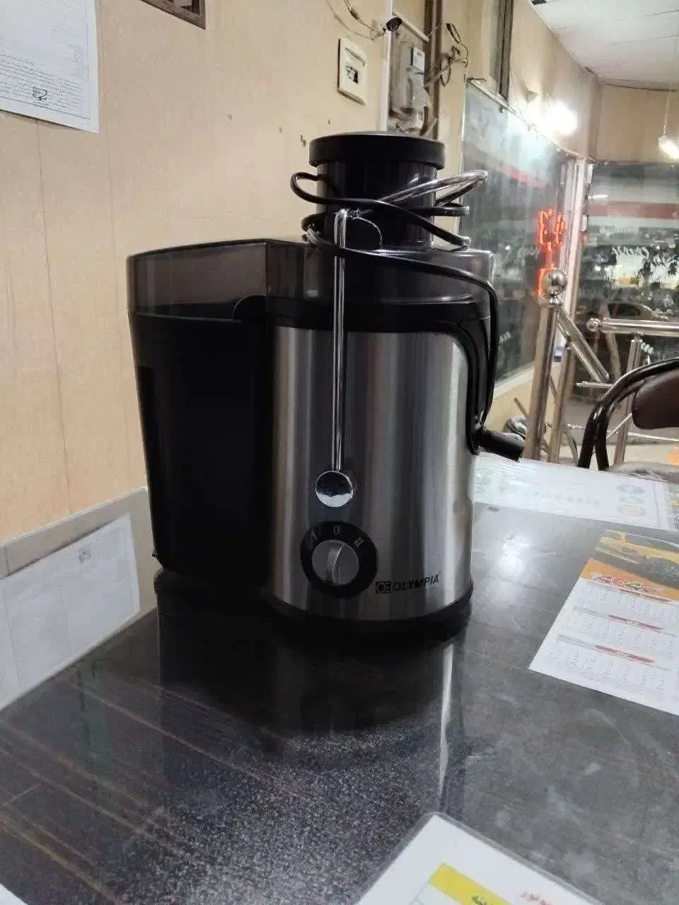 آبمیوه گیری|آبمیوهگیر و آبمرکباتگیر|قم, زنبیل آباد|دیوار