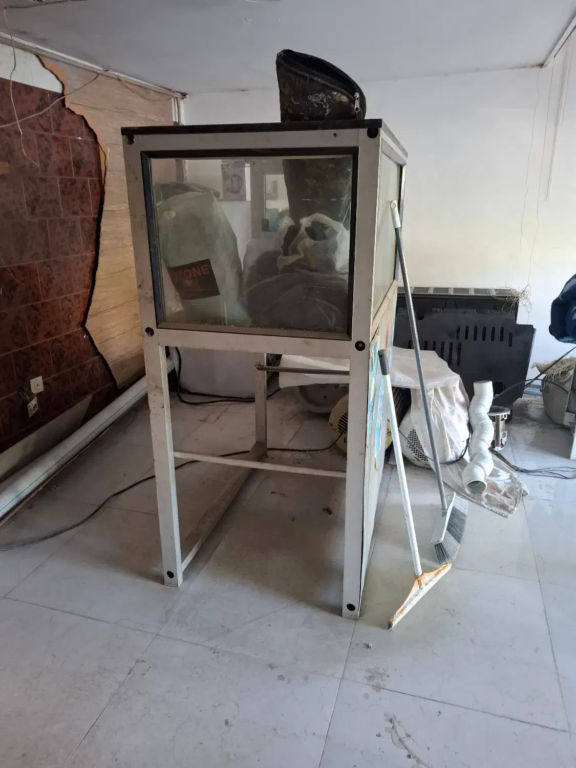 دیگ مسی و ..|ظروف پختوپز|بروجرد, |دیوار