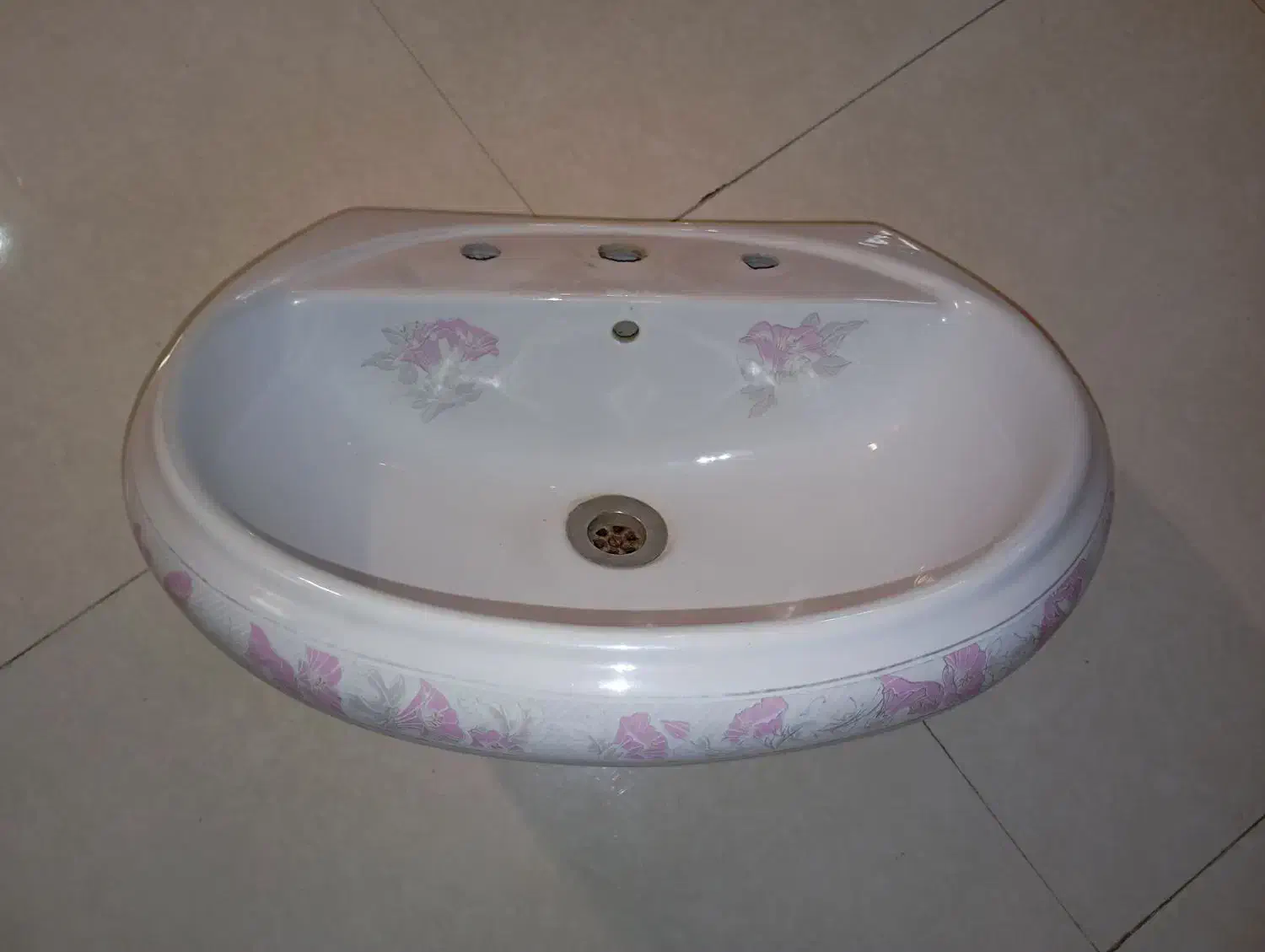 روشویی و پایه دست شویی|لوازم سرویس بهداشتی|مشهد, جاهد شهر|دیوار