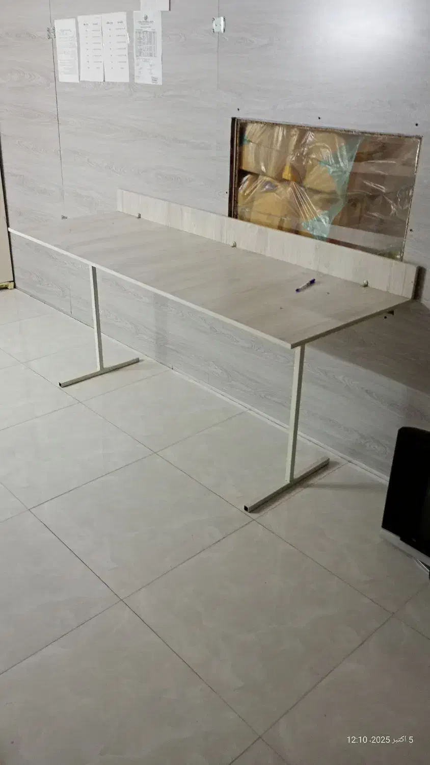 میز کار و میز آزمایشگاهی|دفتر کار|رباط‌کریم, نصیرشهر|دیوار