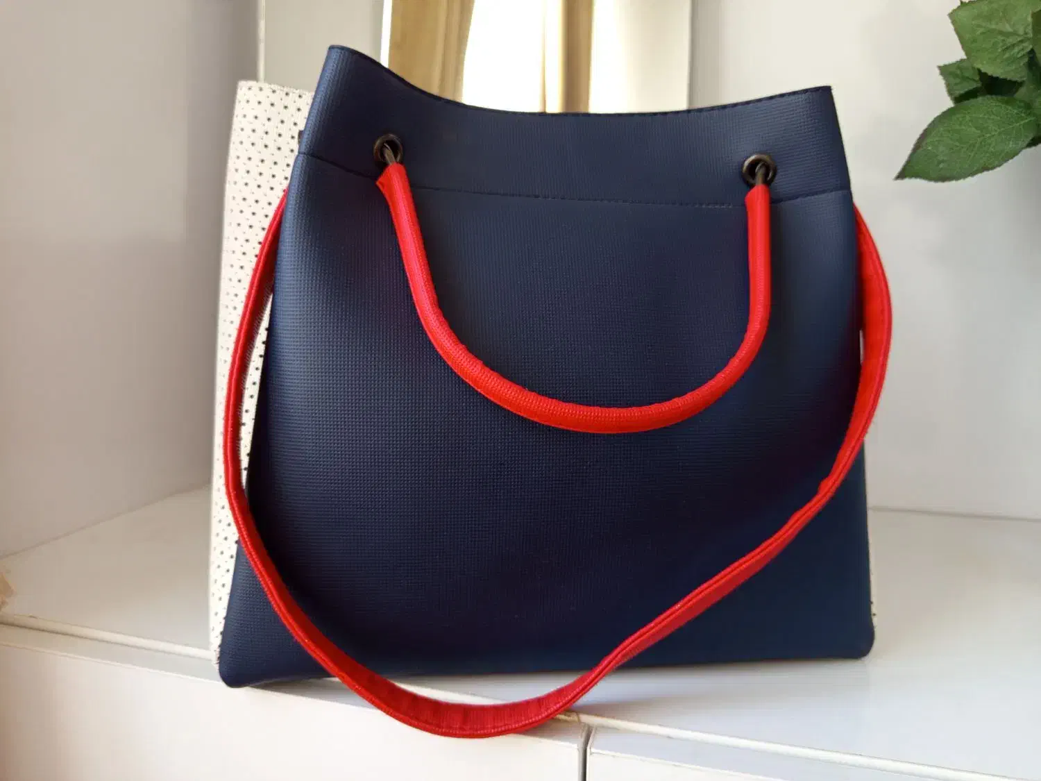 کیف سورمه ای سفید سایز بزرگ|کیف، کفش، کمربند|تربت‌حیدریه, ترمینال|دیوار