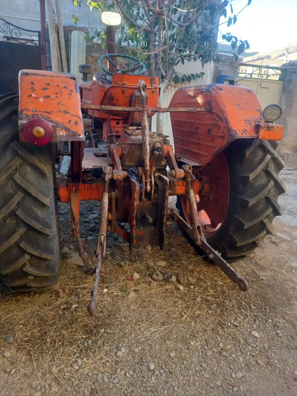 تراکتور رومانی|خودرو سنگین|سنقر, |دیوار