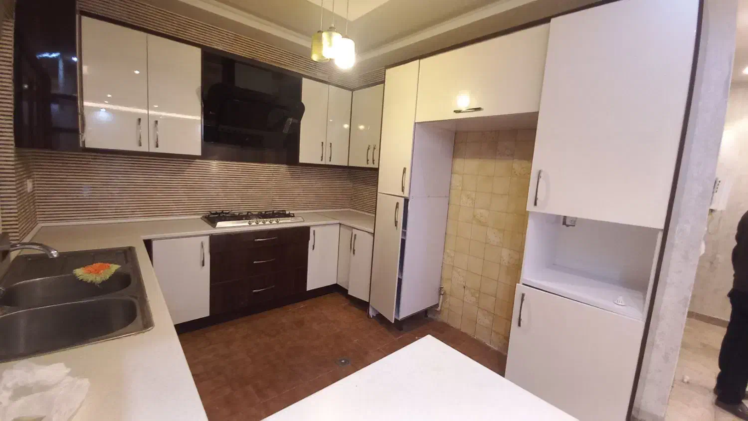 آپارتمان 120متر دو خواب تک واحدی