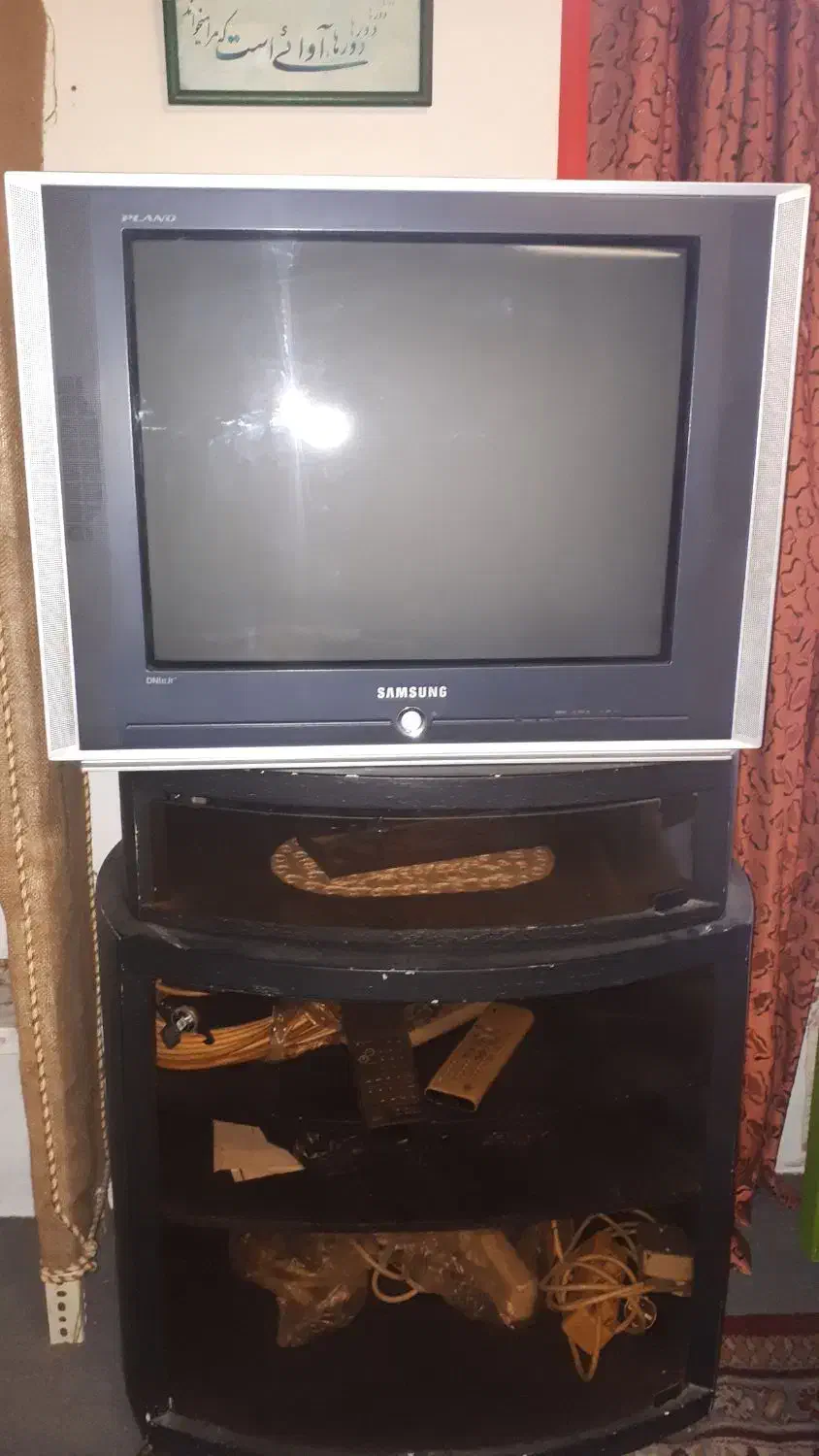 تلویزیون قدیمی|تلویزیون و پروژکتور|نوشهر, |دیوار