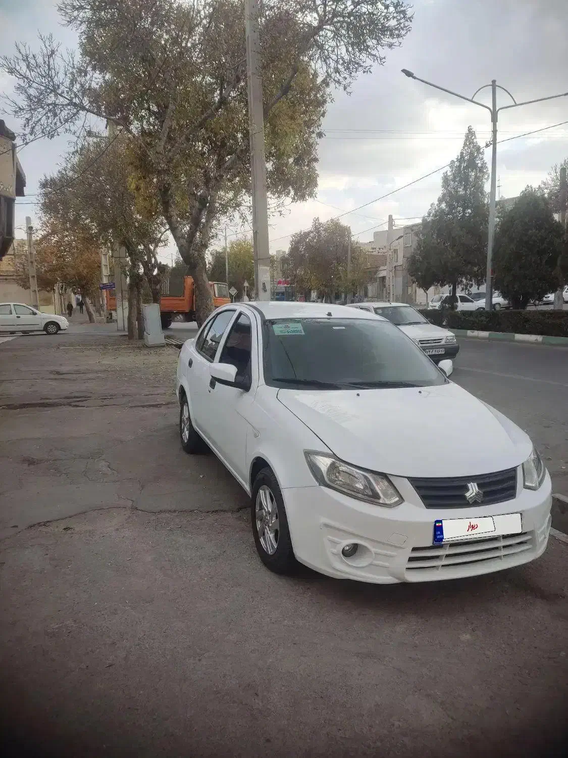 ساینا 97|خودرو سواری و وانت|اراک, |دیوار