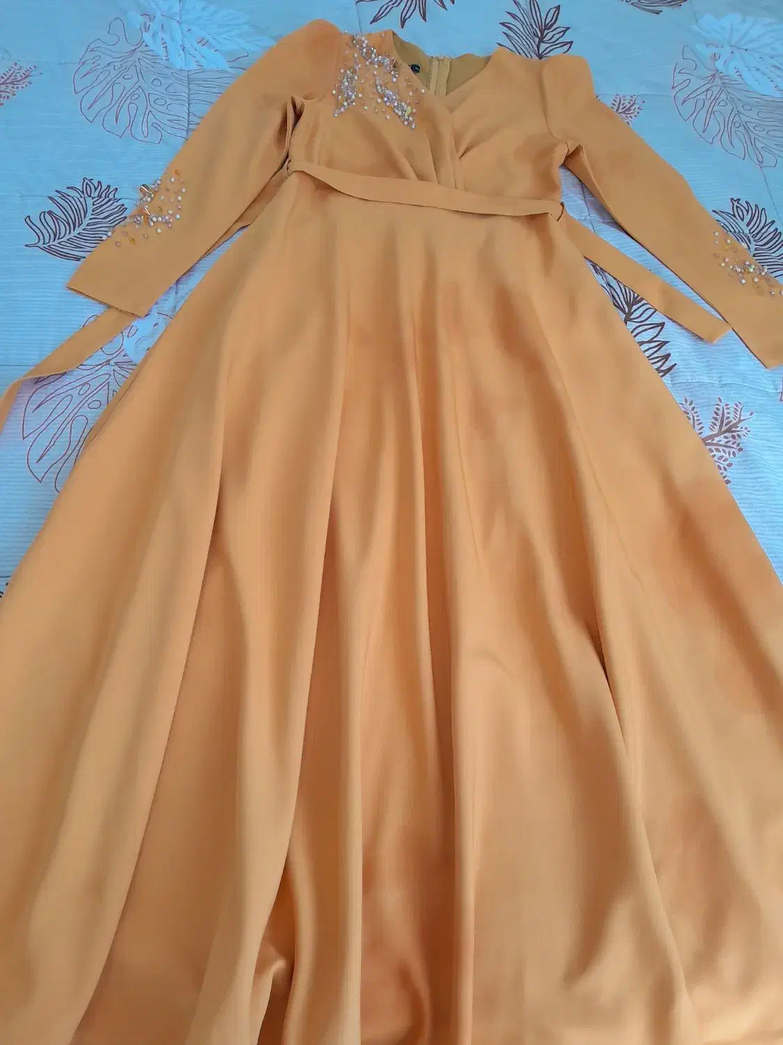 لباس مجلسی جنس عالی و نو|لباس|طارم, |دیوار