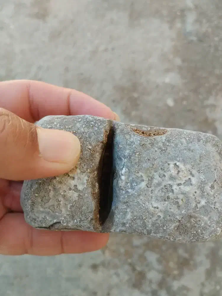 سنگ باستانی|کلکسیون اشیاء عتیقه|اهواز, کوی علوی|دیوار