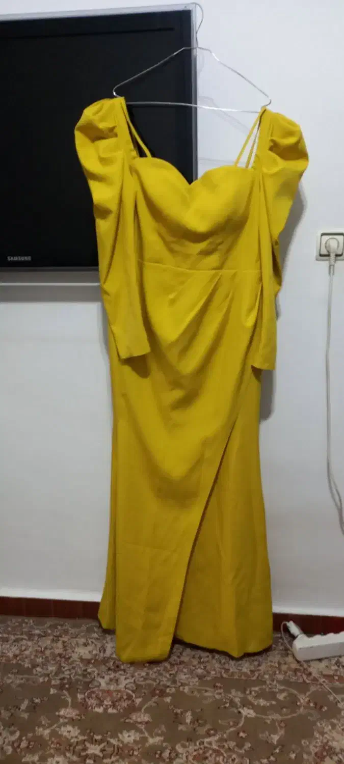 تعدادی لباس مجلسی بسیار ارزان|لباس|میانه, |دیوار