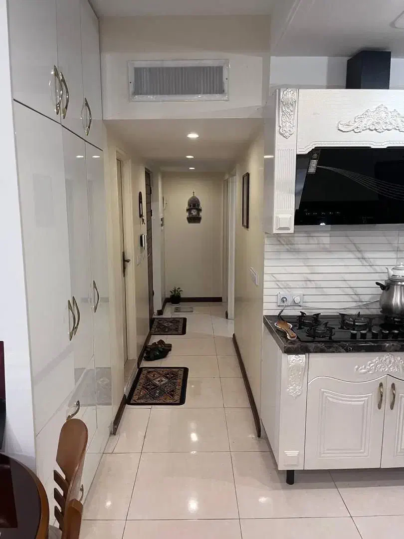 ۶۳ متر/۲ خواب/ آسانسور/ بالکن