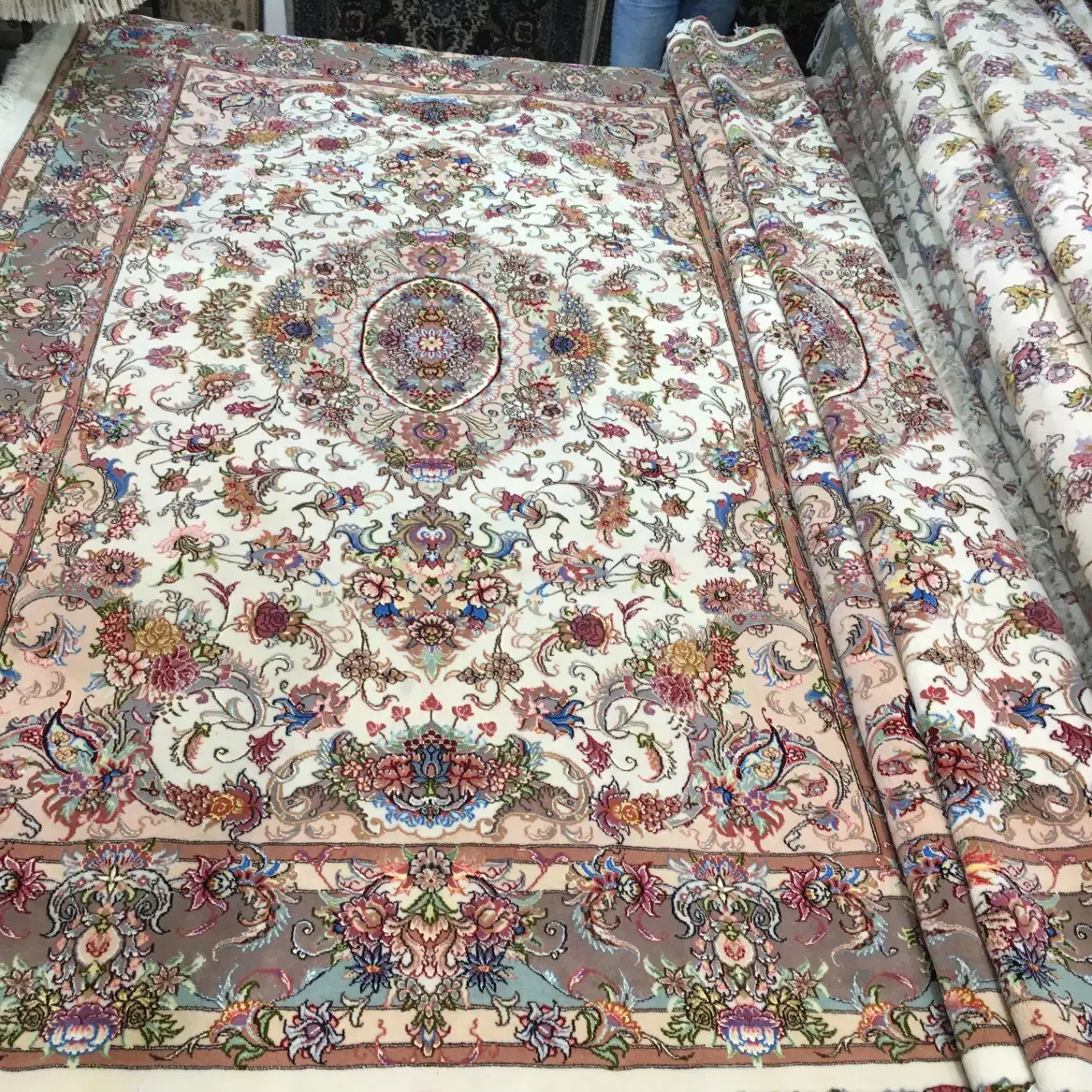 4 تخته یه نقشه خطیبی تبریز 40 رج دستباف|فرش|تهران, آذربایجان|دیوار