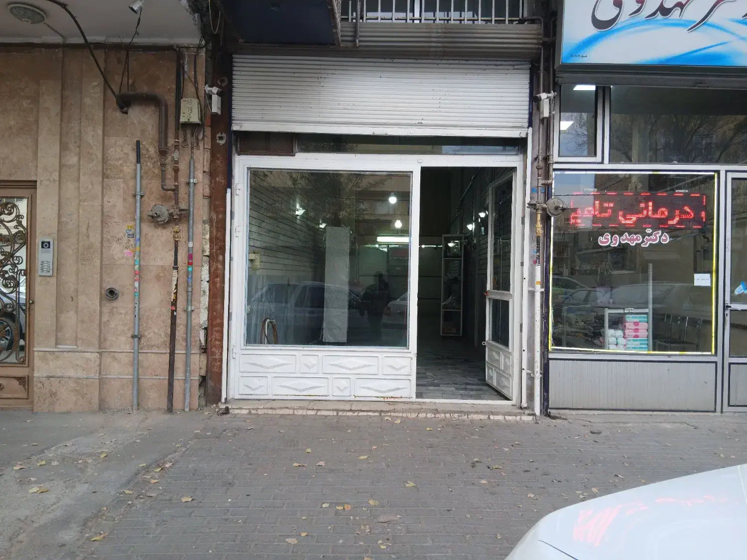 مغازه بزرگ هم با ملک و یا سرقفلی|فروش مغازه و غرفه|تبریز, |دیوار