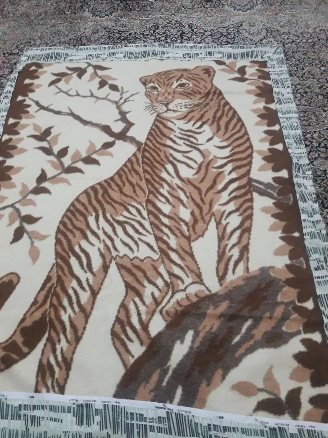 پتو|رختخواب، بالش، پتو|کرمان, |دیوار