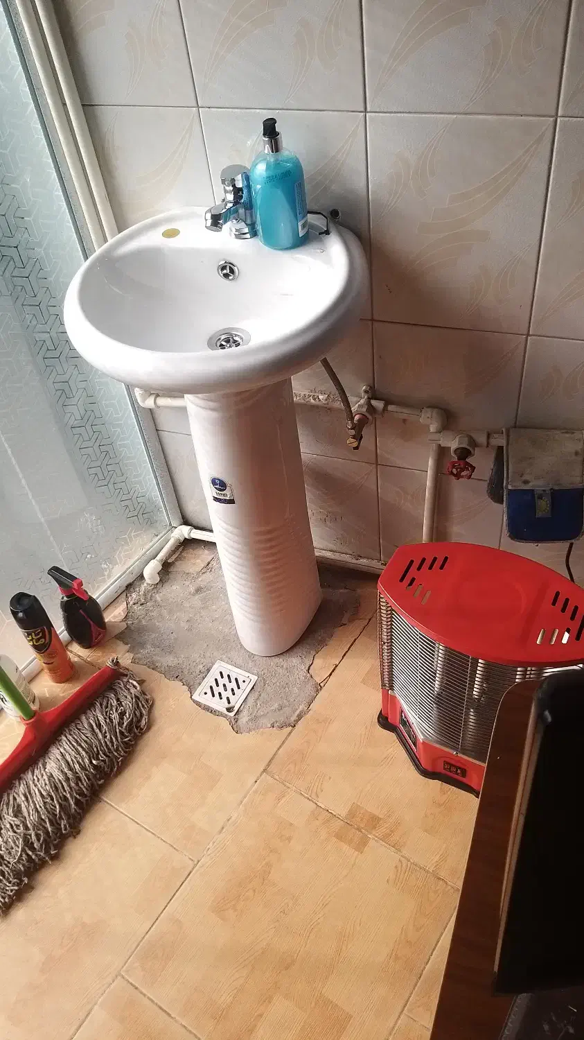 روشویی و بخاری|بخاری، هیتر، شومینه|رشت, توشیبا|دیوار