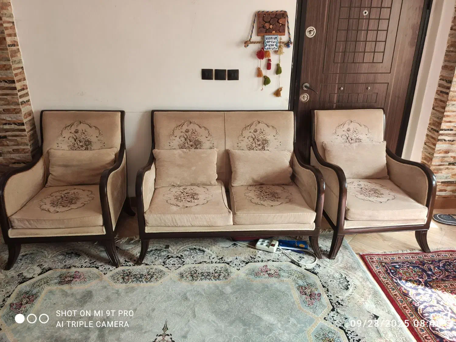 مبل و میز ناهارخوری|مبلمان خانگی و میز عسلی|چالوس, |دیوار