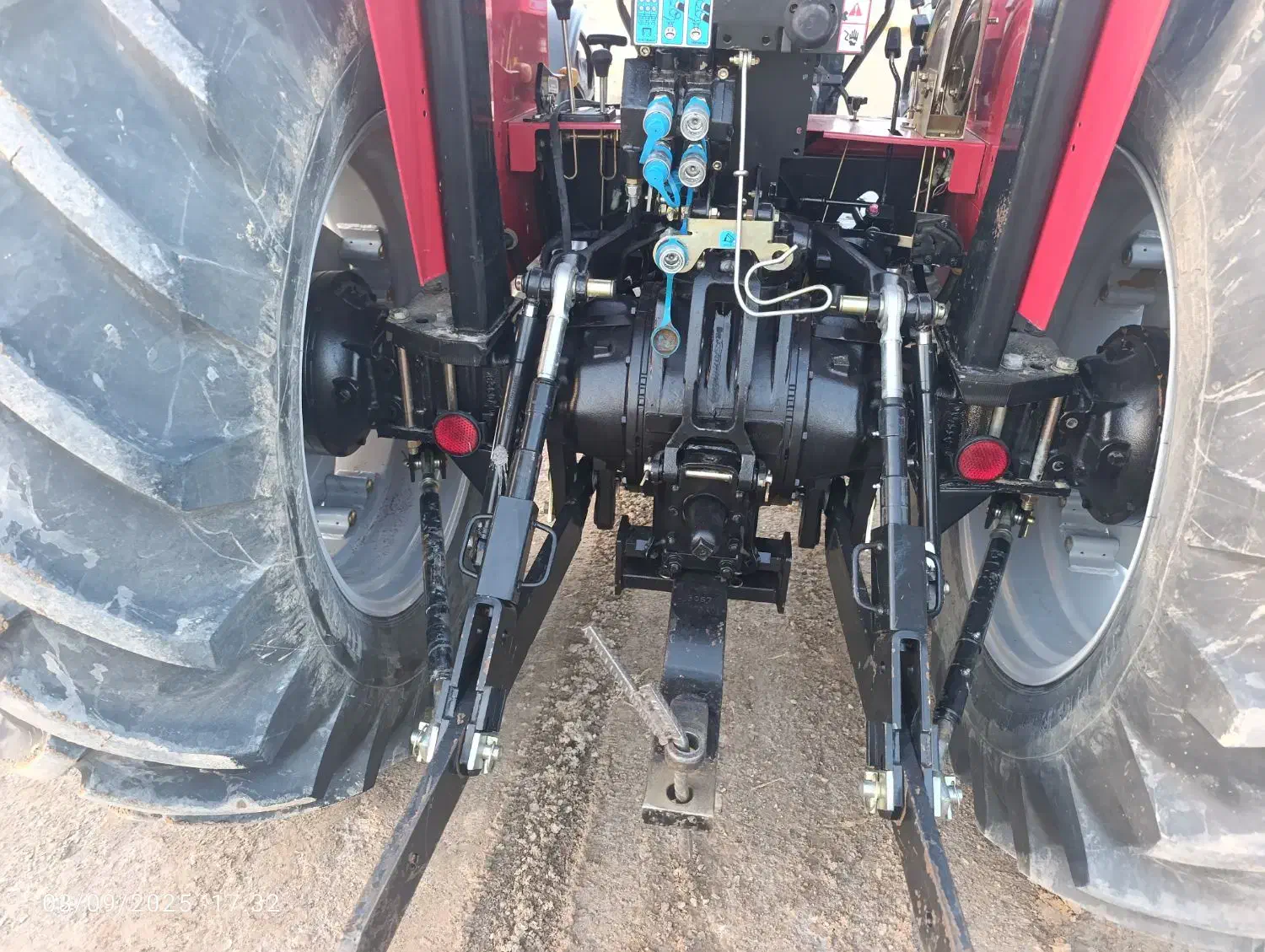 تراکتور|خودرو سنگین|جزنیک, |دیوار