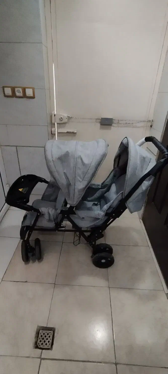 کالسکه 2قلو مارک دلیجان|کالسکه و لوازم جانبی|اصفهان, ابر|دیوار