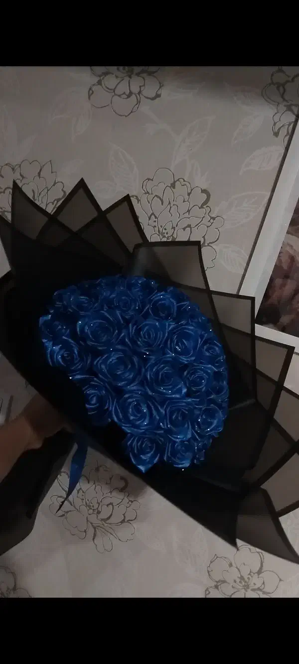 دسته گل و باکس روبانی|گل مصنوعی|شیراز, فرهنگ شهر|دیوار