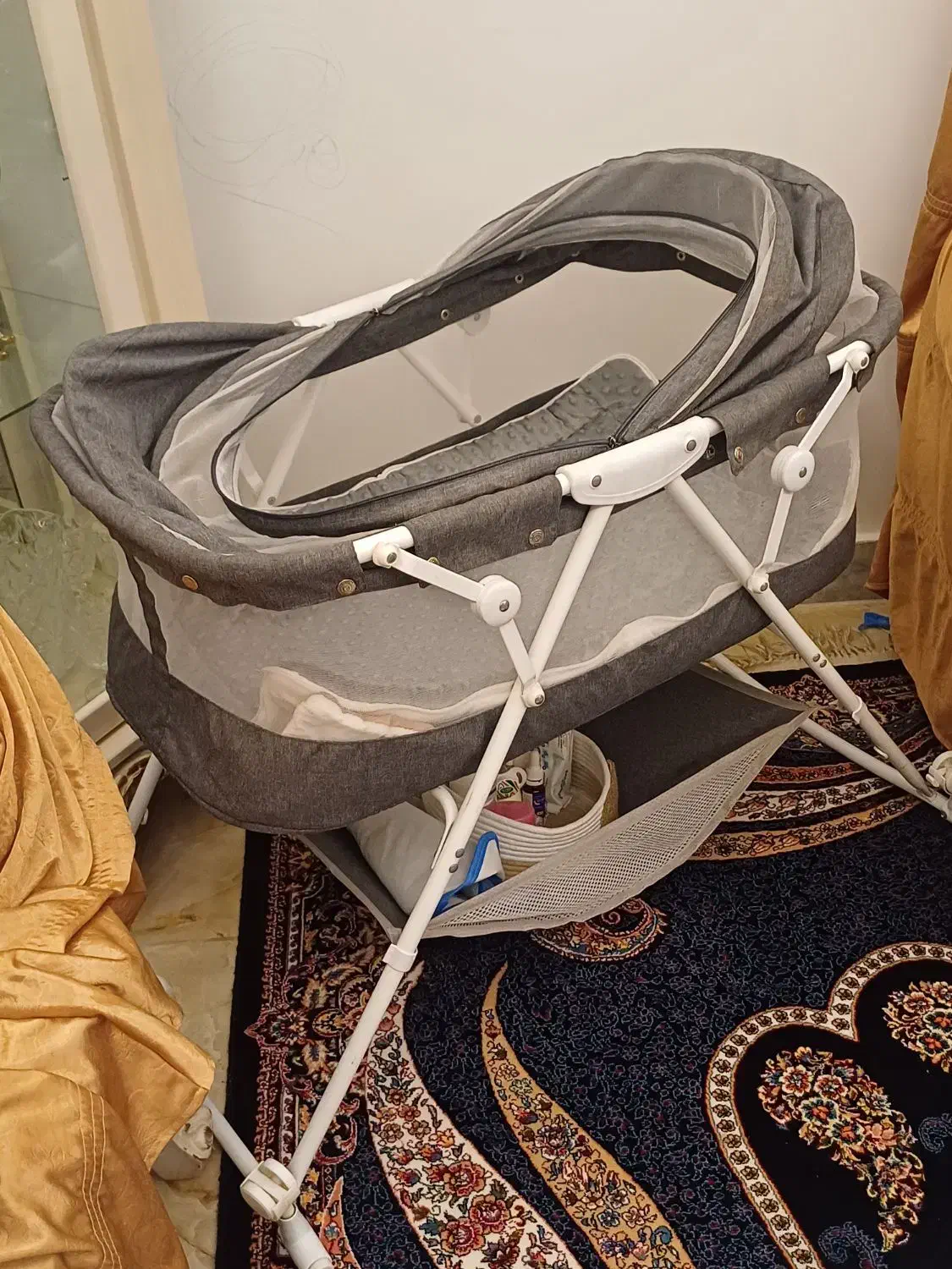 گهواره|اسباب و اثاث بچه|چهارباغ, |دیوار