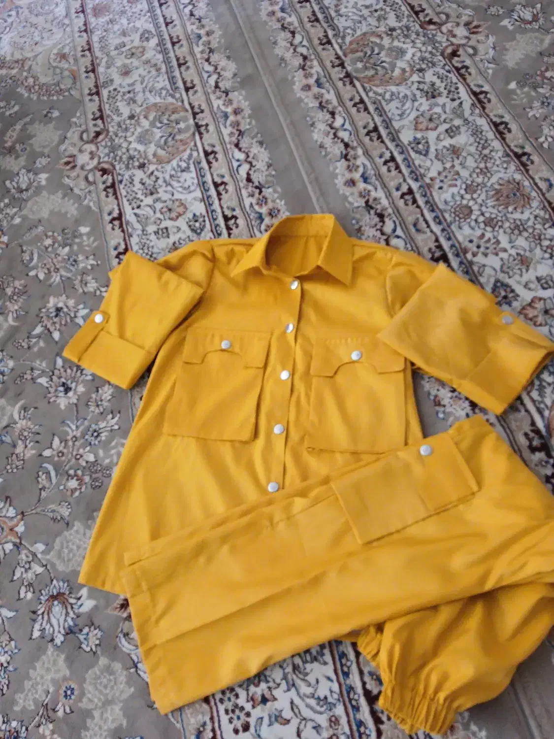 لباس|لباس|تربت‌حیدریه, شهدا|دیوار