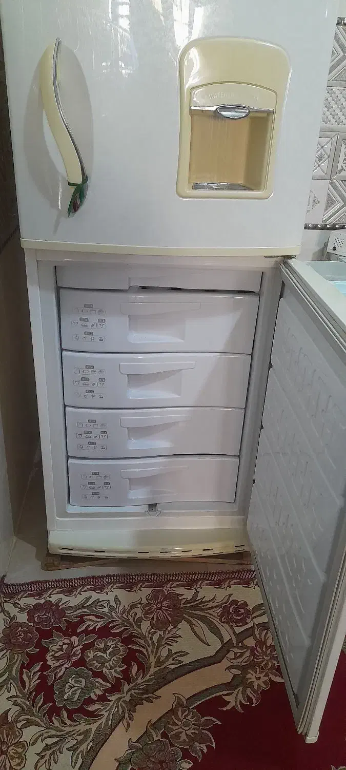 یخچال دو درب فریزر سالم بدون بفرک|یخچال و فریزر|کرمانشاه, |دیوار