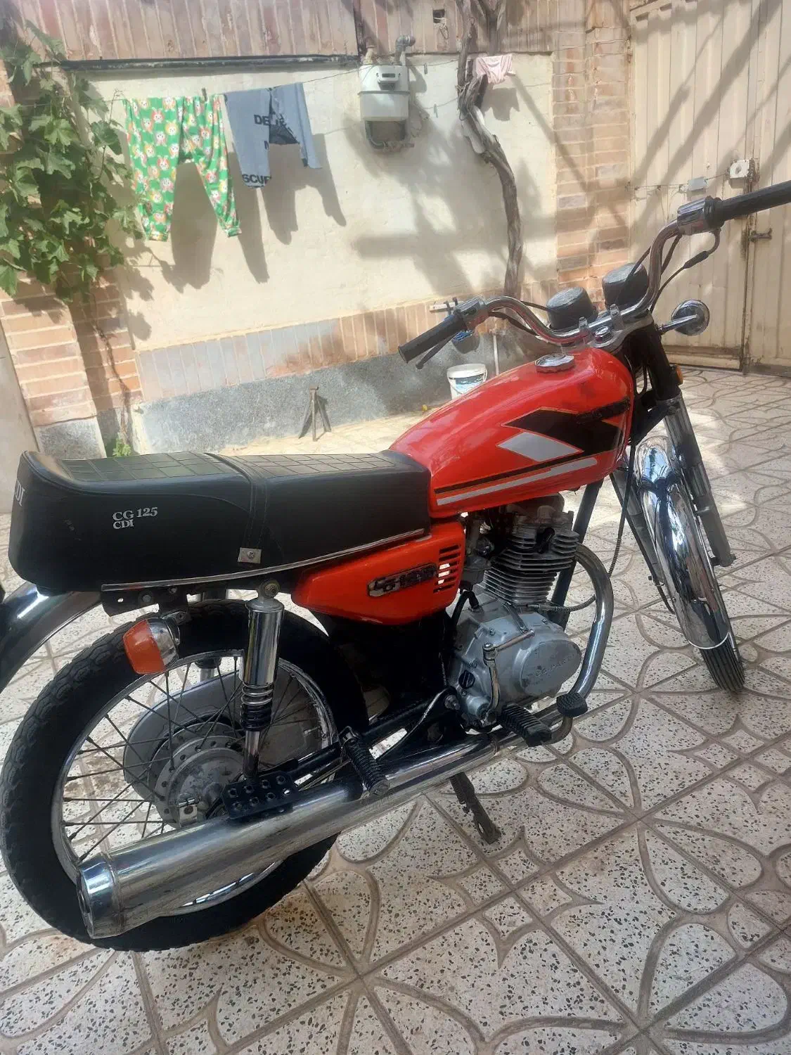 سی جی|موتورسیکلت|نیشابور, خط کاشمر|دیوار