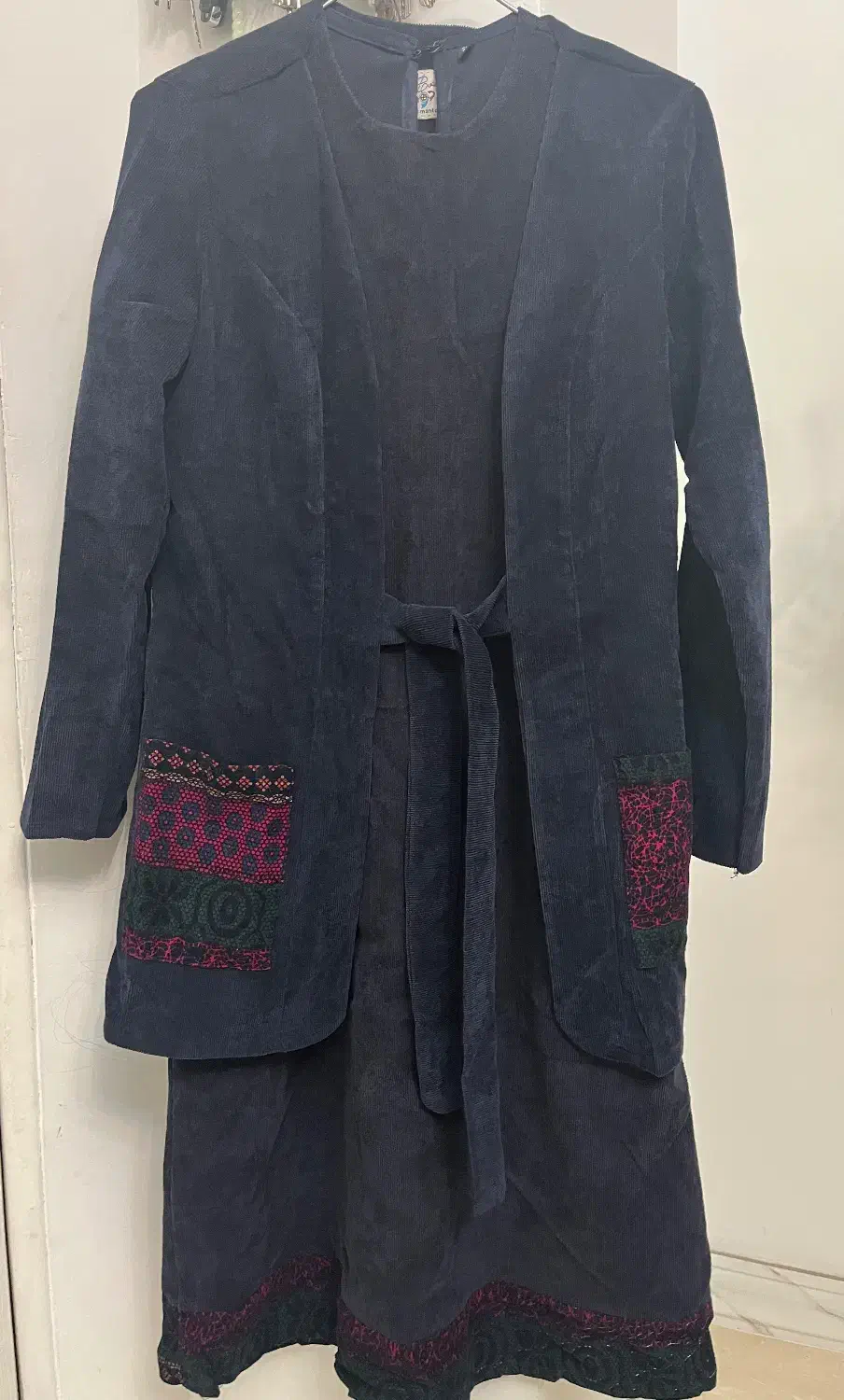 مانتو پالتو سالم و تمیز قیمت عالی|لباس|گرمسار, |دیوار