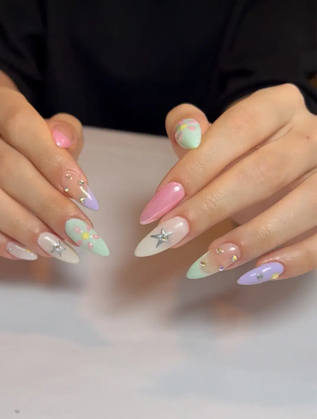 خدمات کاشت وترمیم ناخنبا بهترین متریال|خدمات آرایشگری و زیبایی|فردیس, فردیس|دیوار