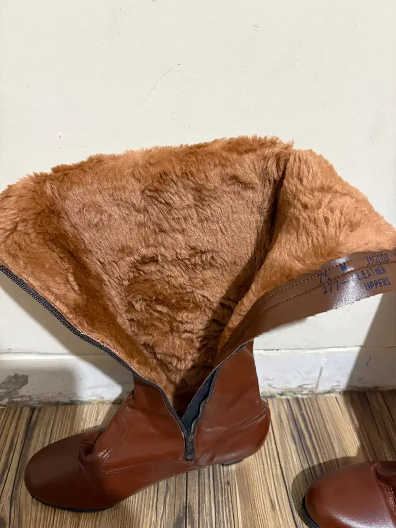 چکمه|کیف، کفش، کمربند|کرمان, |دیوار